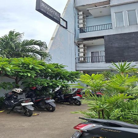 Oyo 93584 Rukotel South Tangerang Εξωτερικό φωτογραφία