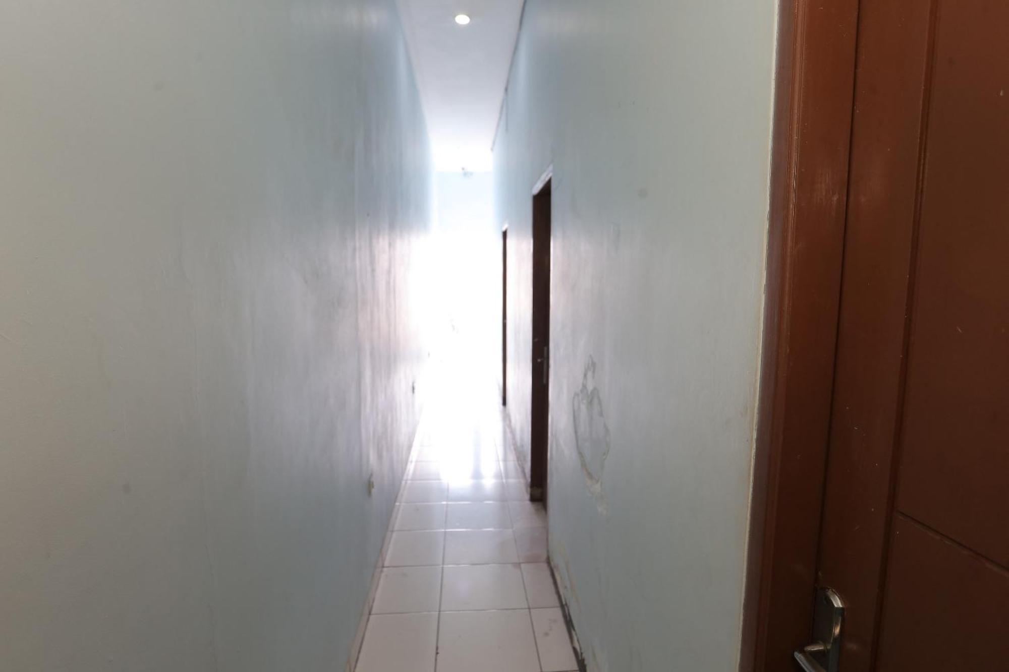 Oyo 93584 Rukotel South Tangerang Εξωτερικό φωτογραφία