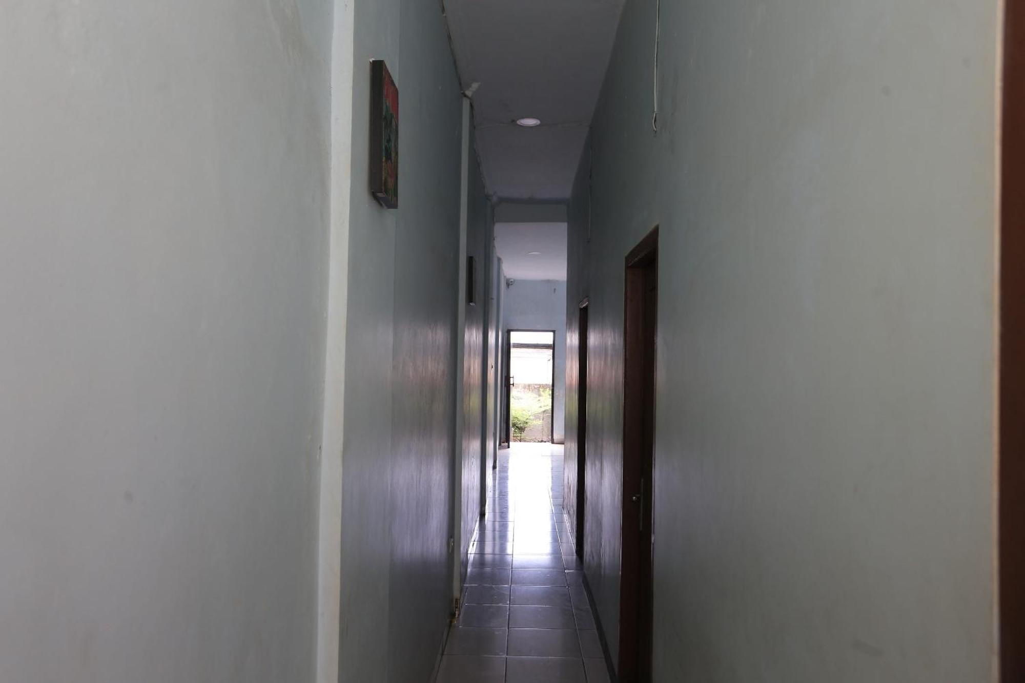 Oyo 93584 Rukotel South Tangerang Εξωτερικό φωτογραφία
